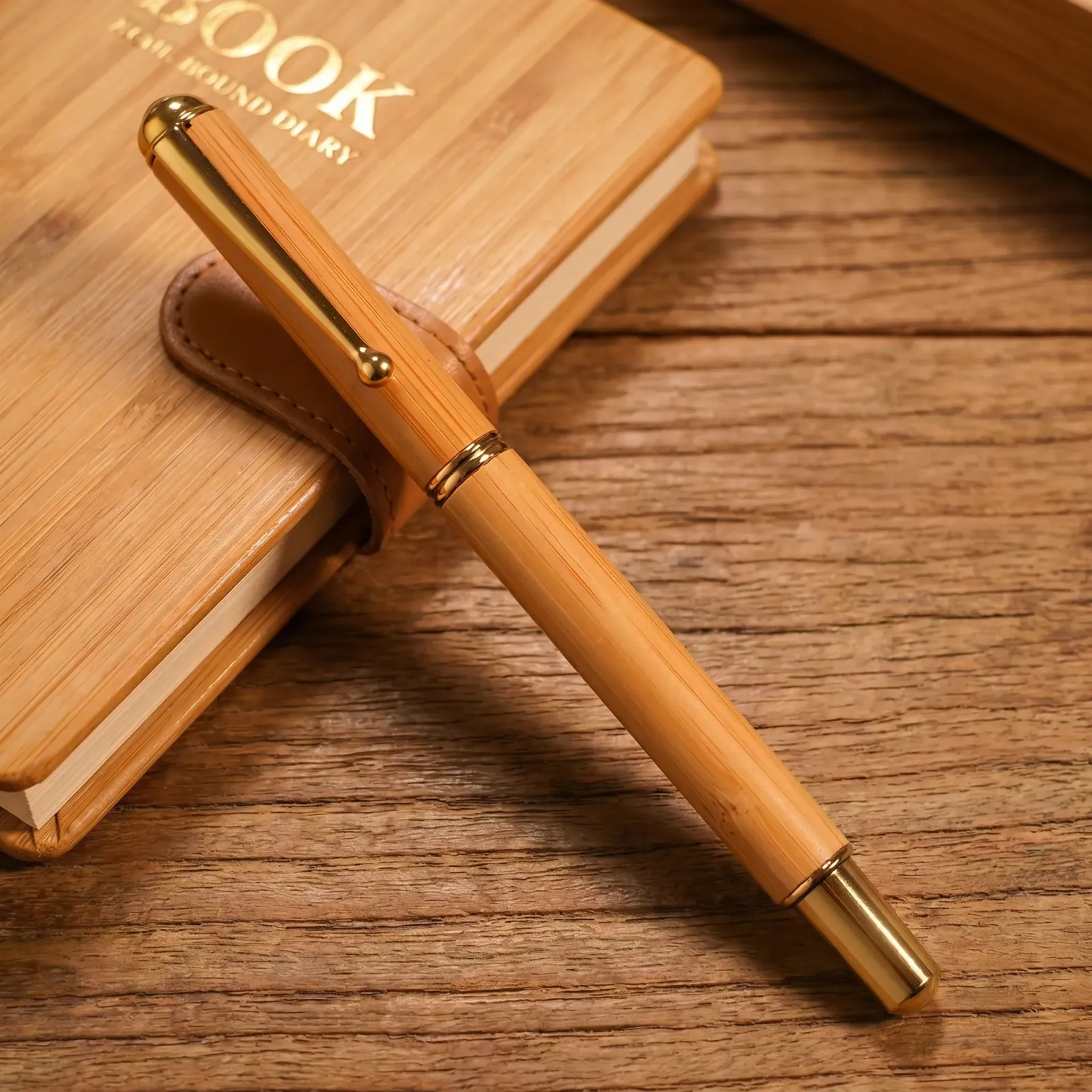 Pen-and-diary gift